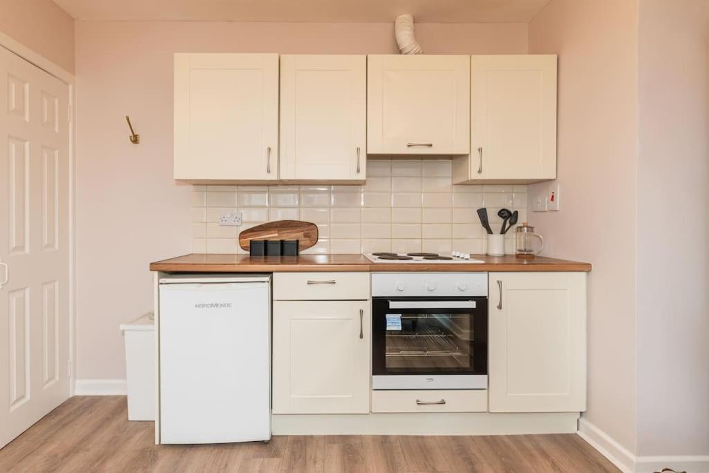 Fully Refurb Drogheda Apt7 3Rd Floor Bagian luar foto