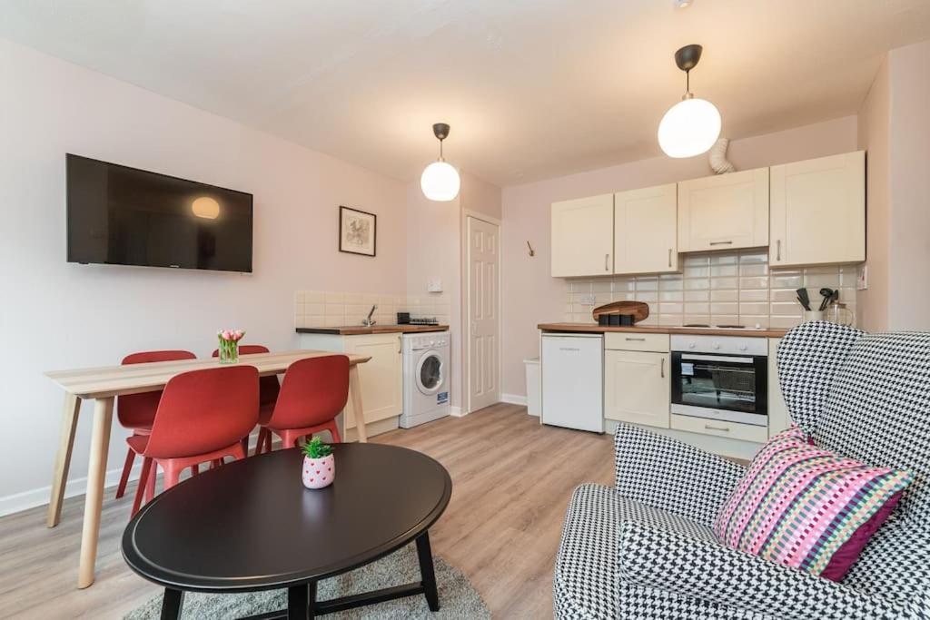 Fully Refurb Drogheda Apt7 3Rd Floor Bagian luar foto